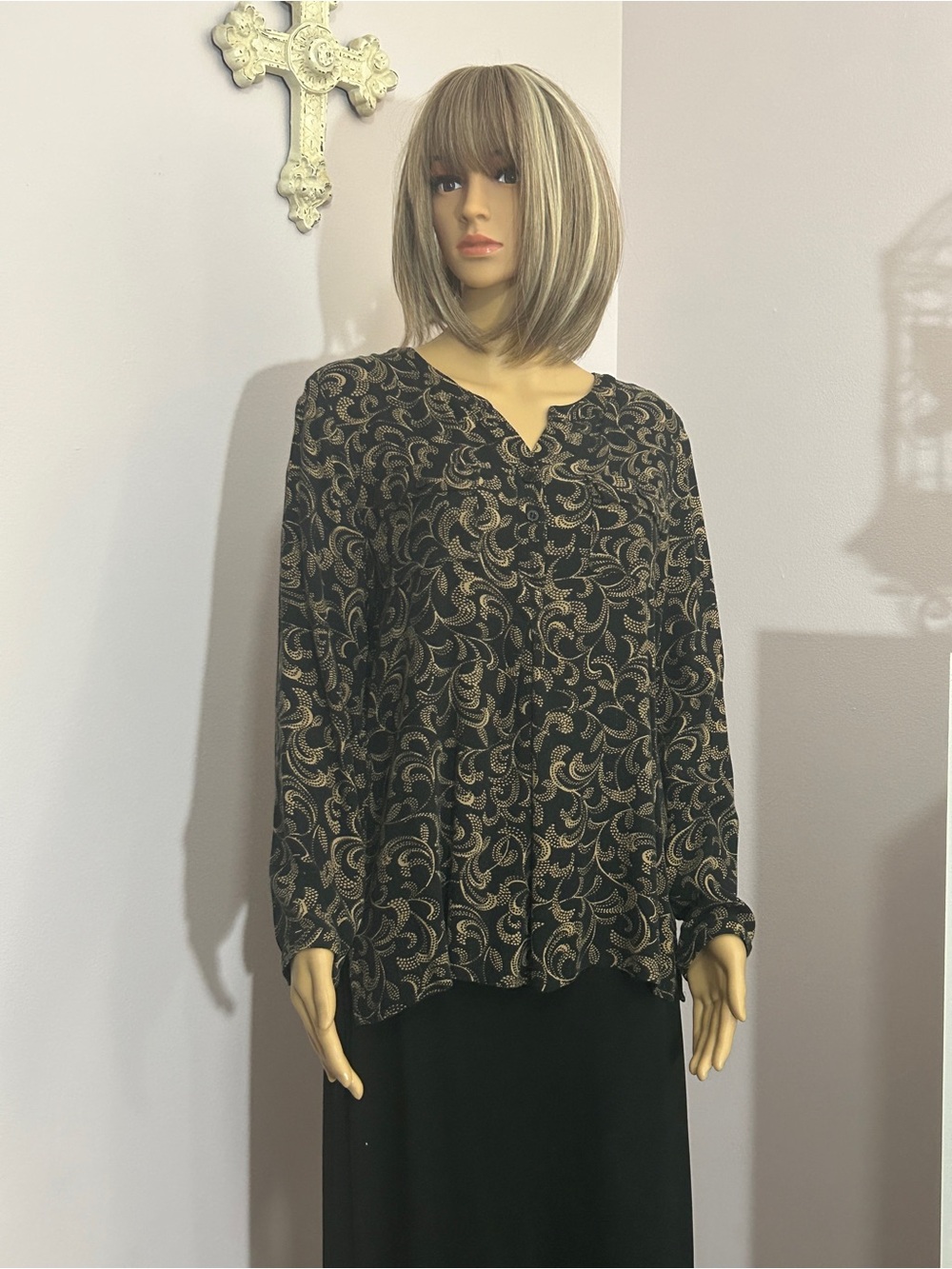 Christopher &  Banks women’s medium Black and Tan Swirl Blouse. 3/4 sleeves